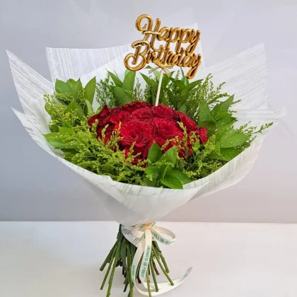 Happy Birthday red roses bouquet from Laviola Flowers – luxury red roses gift arrangement.